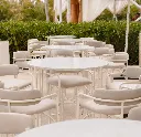 Banco dubai ivory contexto.webp